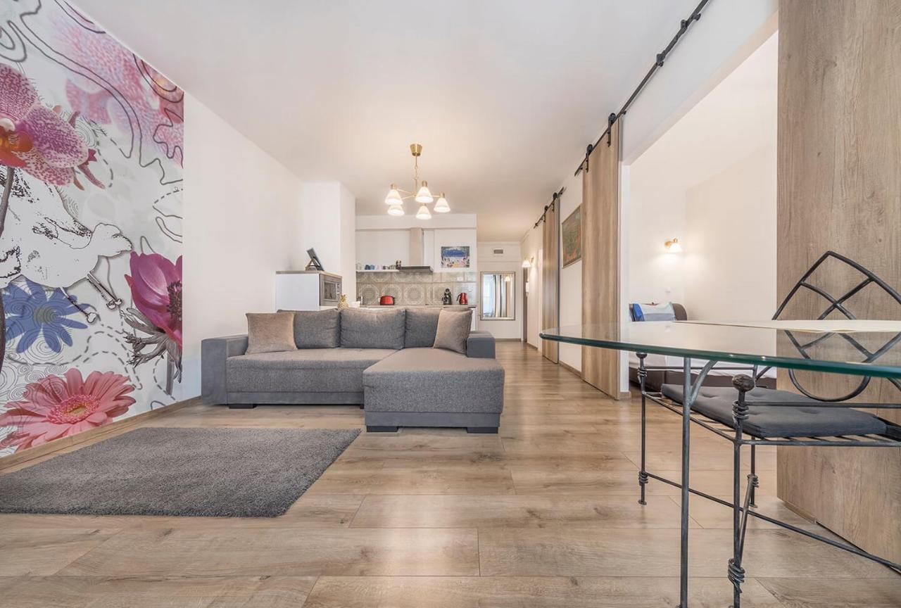 Sandra Apartment Close To Chain Bridge Budapest Eksteriør billede